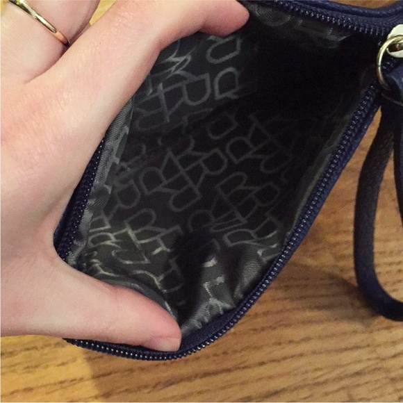 Kenneth Cole Reaction Purple Leather Wristlet NEW - Picture 3 of 5